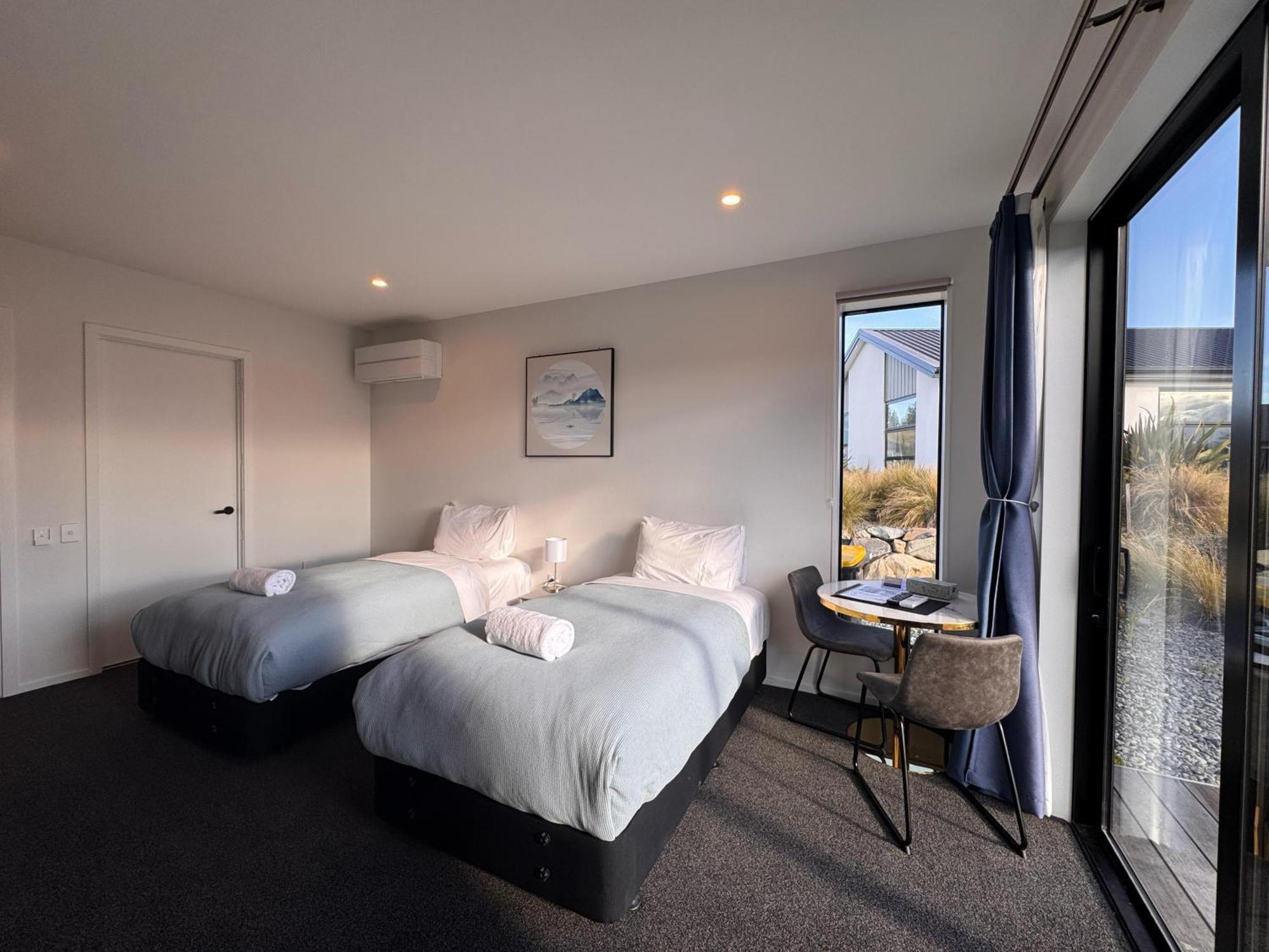 Luminous Tekapo Hotel Lake Tekapo Ngoại thất bức ảnh