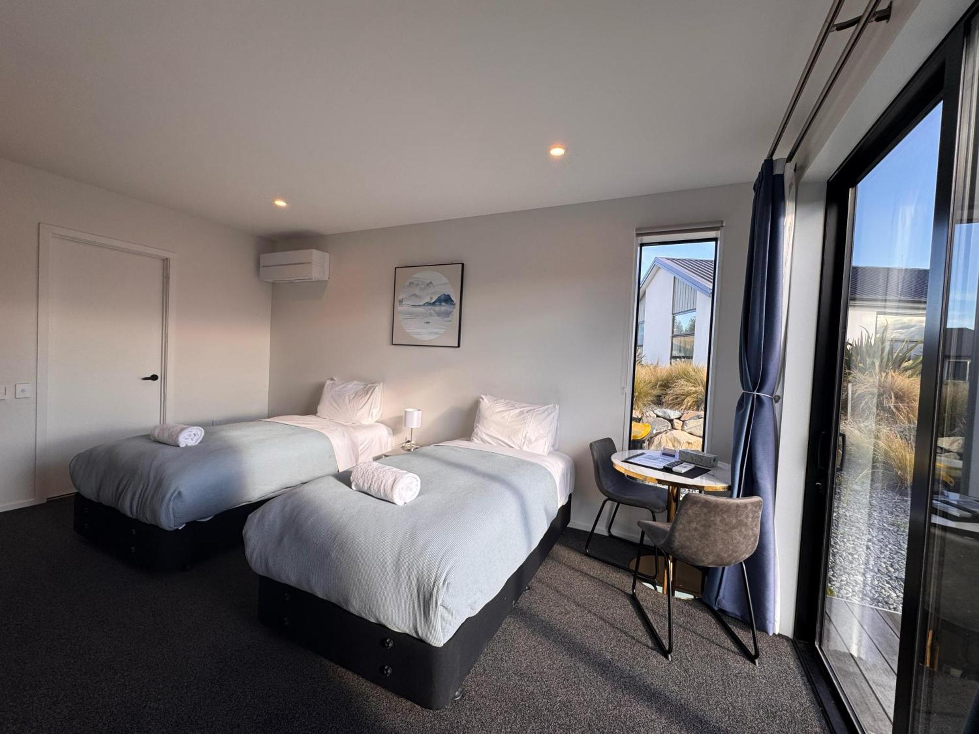 Luminous Tekapo Hotel Lake Tekapo Ngoại thất bức ảnh